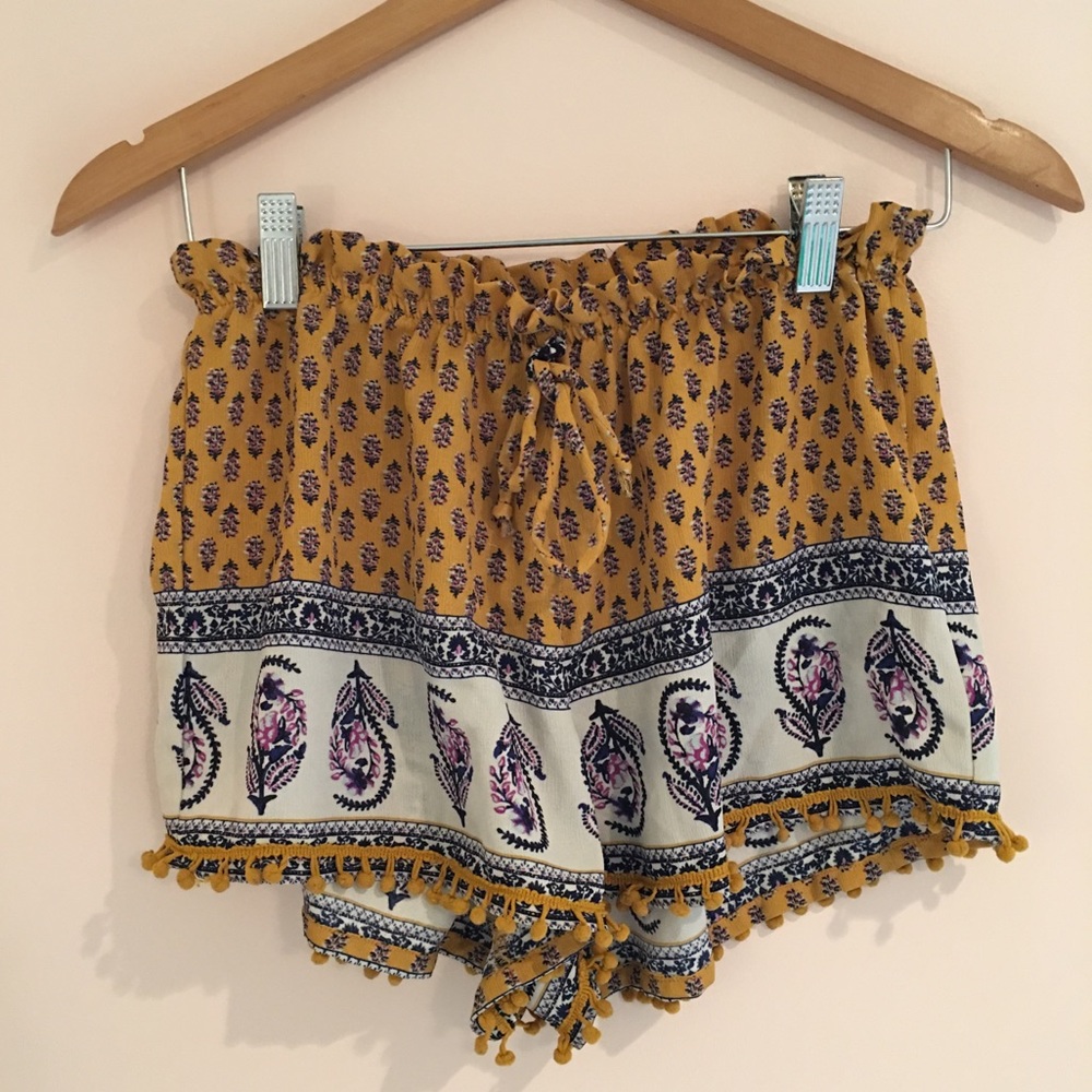 Flowy yellow shorts